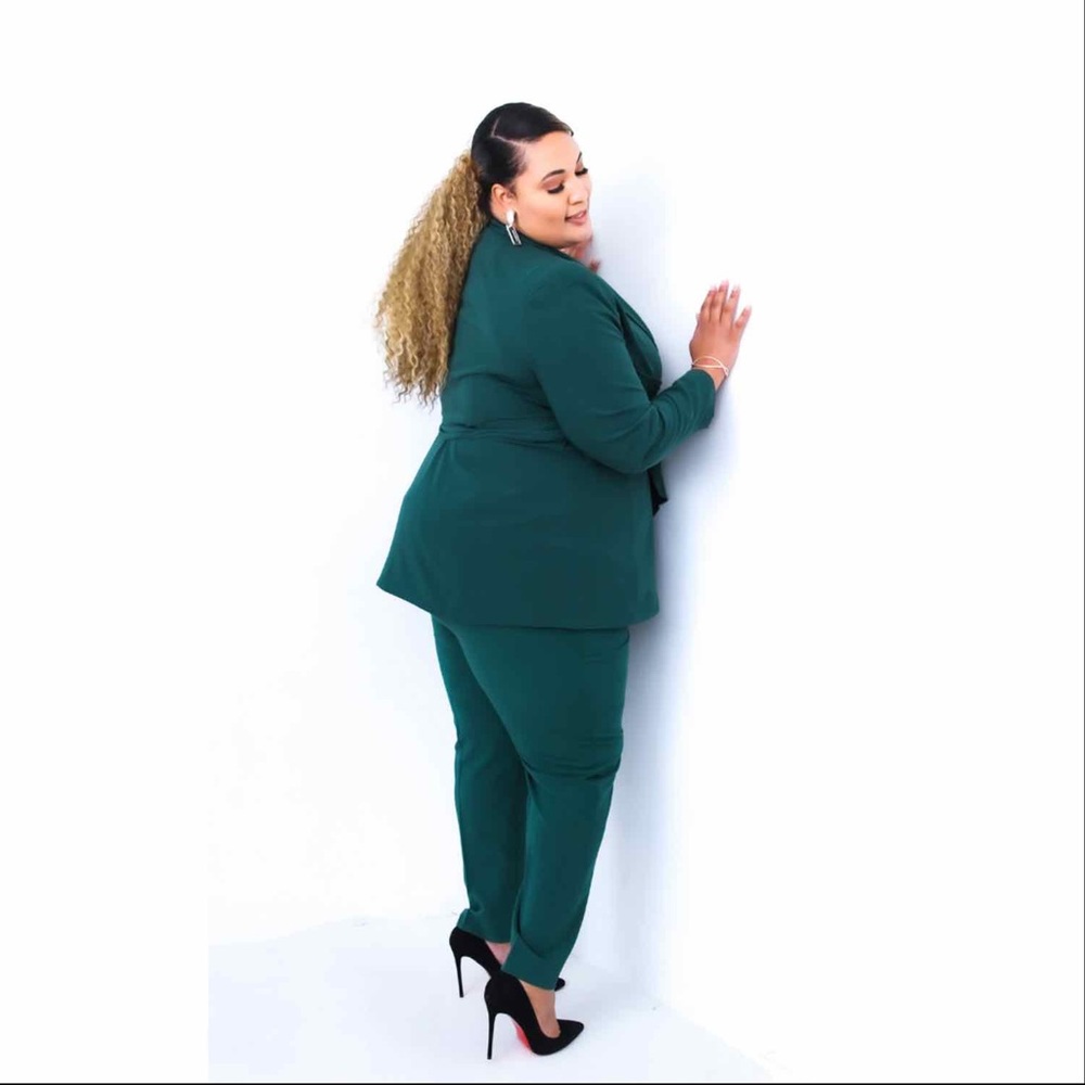 Green pant suit by Eloquii, size 24. - Picture 2 of 3